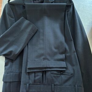 Brooks Brothers Suit 42R Pants 33/31